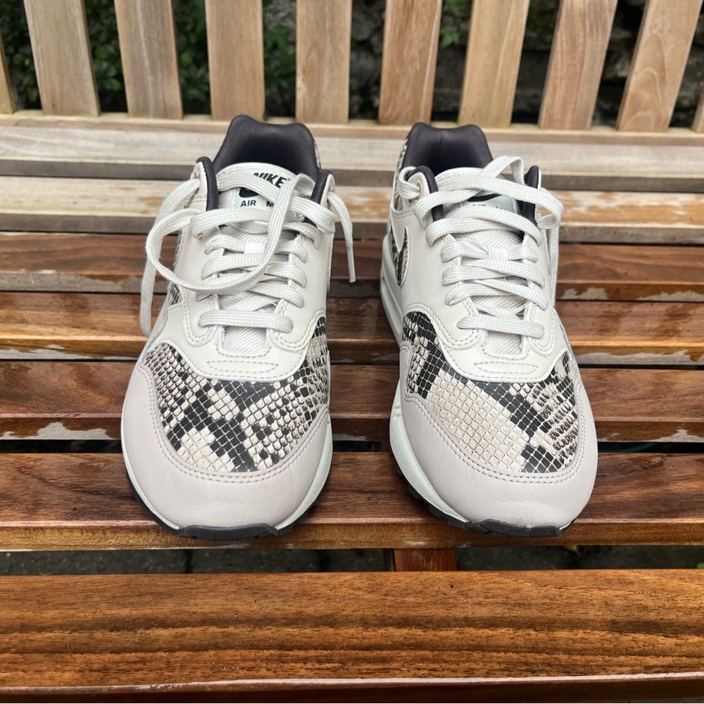 Women's Nike Air Max 1 ‘87 Snake Print Sneakers (Size 9.5) - Picture 3 of 5